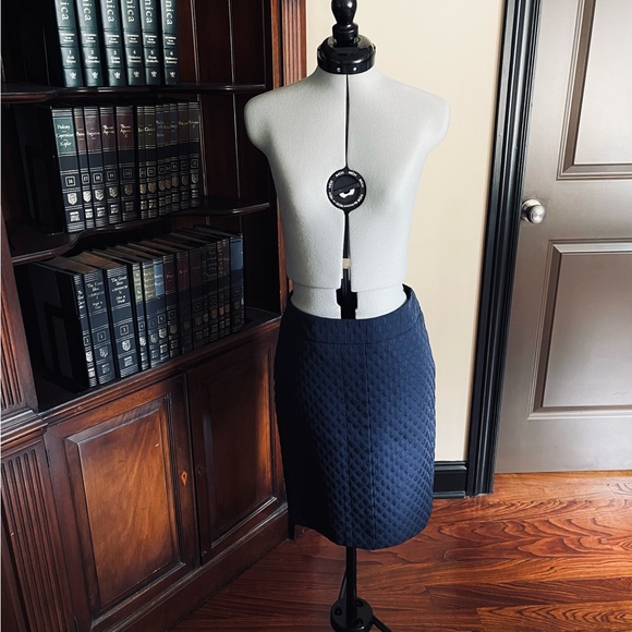 Talbots Dresses & Skirts - NWT Talbots Navy Knee-Length Textured Pencil Skirt
